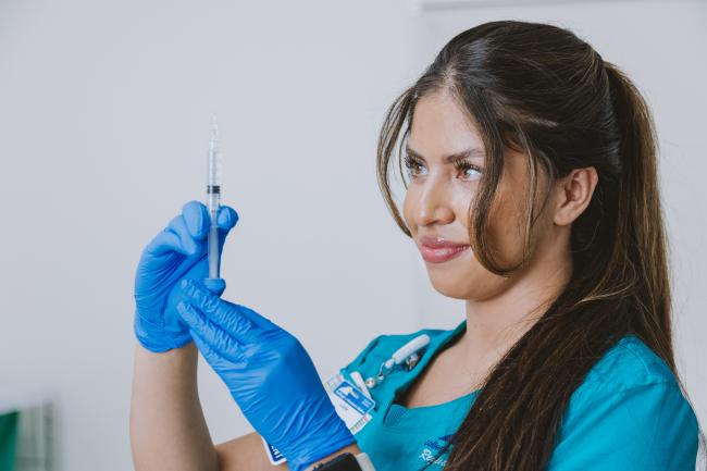 Preparing syringe