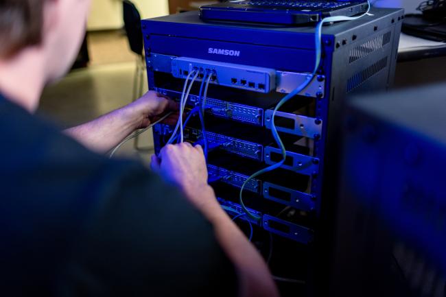 Changing Cables on server rack and switches